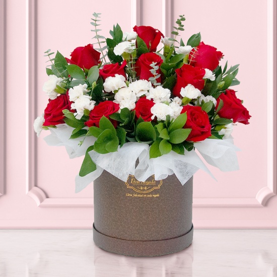 Box de rosas rojas con amor